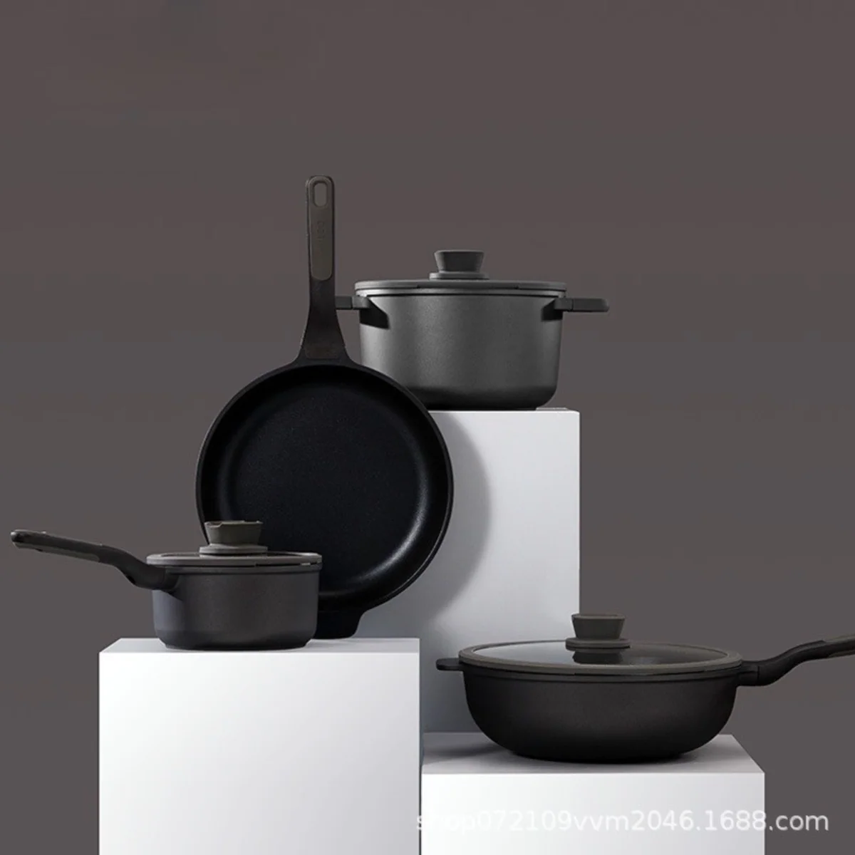 Conjunto Completo de Cocina con Triple Capa de Acero Inoxidable, Tapa de Vidrio y Tecnología Antiadherente - Image 9