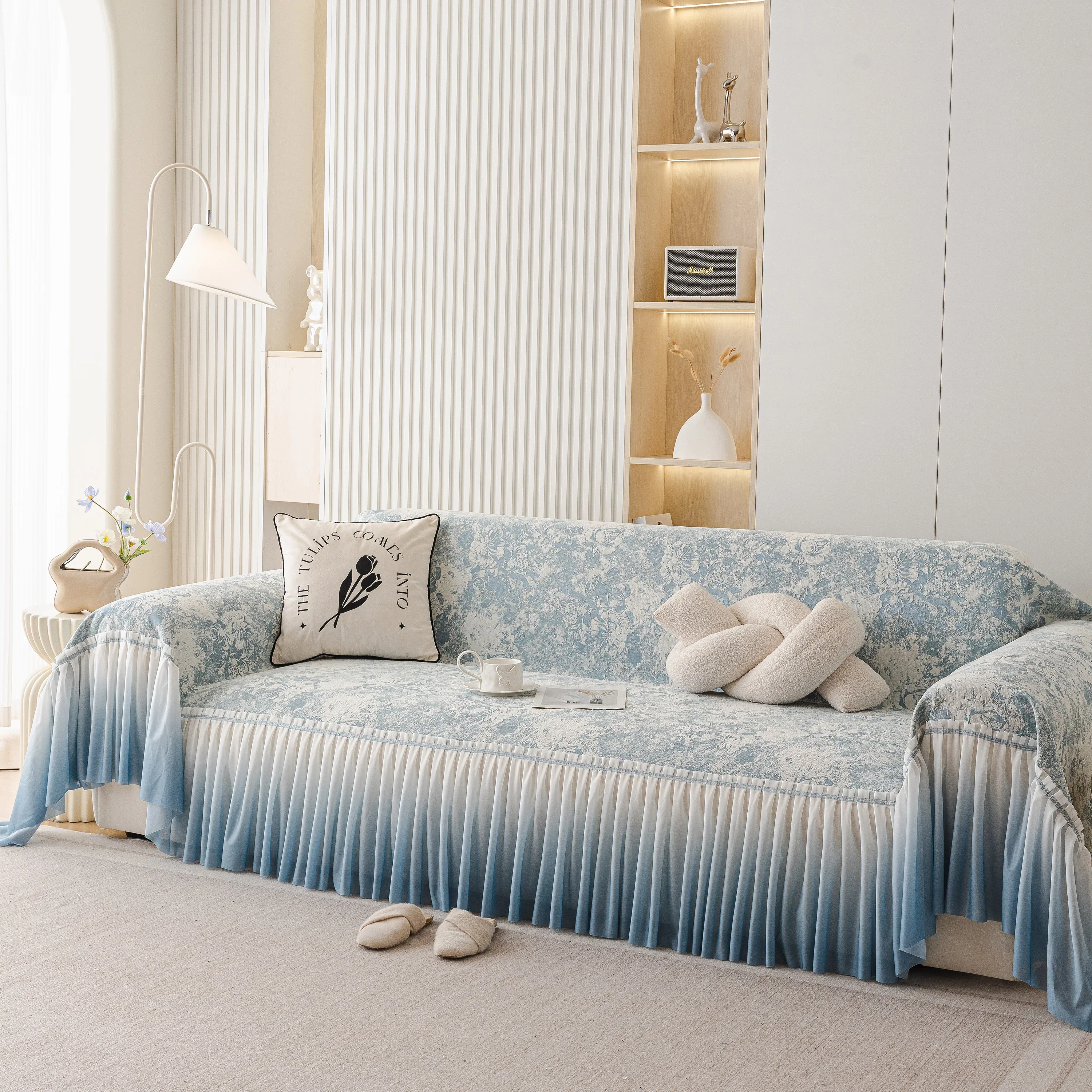 [Llevá 2 Pagá 1] Funda para Sofá Vera de Algodón y Viscosa con Estampa Elegante y Faldones Laterales +REGALO: 2 Almohadas - Image 8