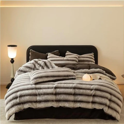 [Llevá 2 Pagá 1] Juego de Cama Diana Aterciopelado Antialérgico (¡Hotel 5 Estrellas en tu Habitación!) +REGALOS: 2 Fundas para Almohada - Image 8