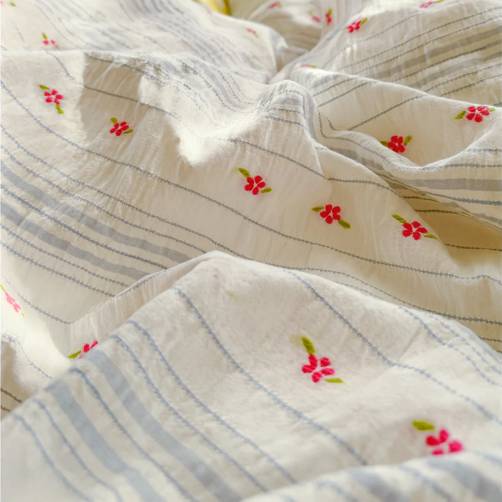 [Llevá 2 Pagá 1] Ropa de Cama Completa Estampada en Algodón y Poliéster +2 Fundas para Almohada - Image 8